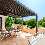 House Monique With Pool Rosini