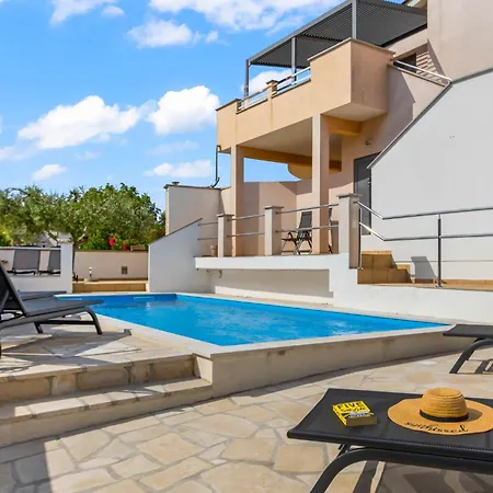 Appartement House Monique