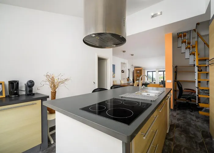 House Monique With Pool Rosini