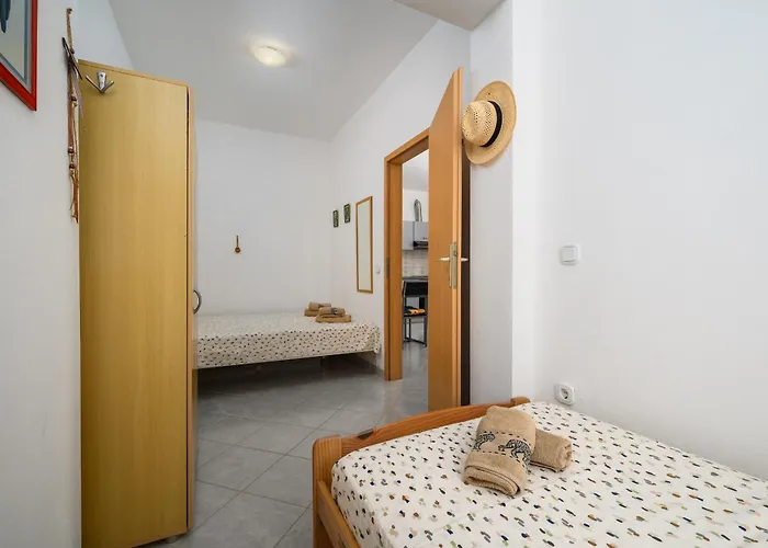 House Monique With Pool Rosini