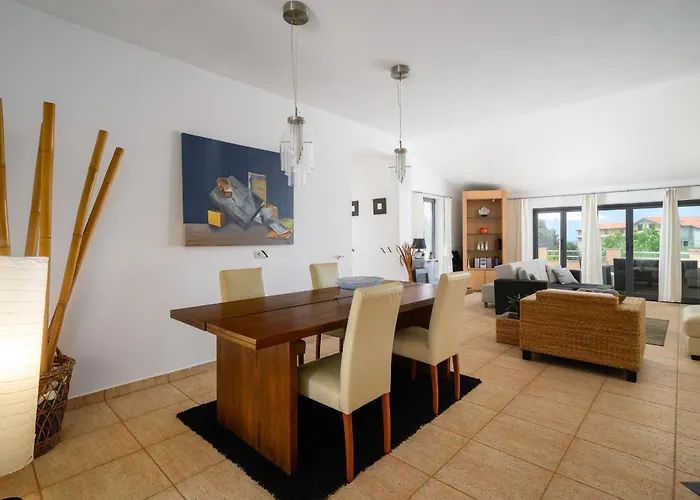 House Monique With Pool Appartamento *