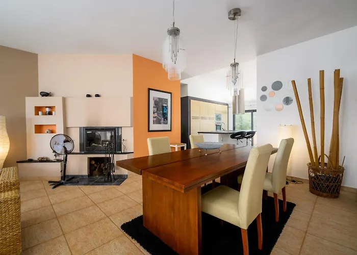 House Monique With Pool Appartamento *