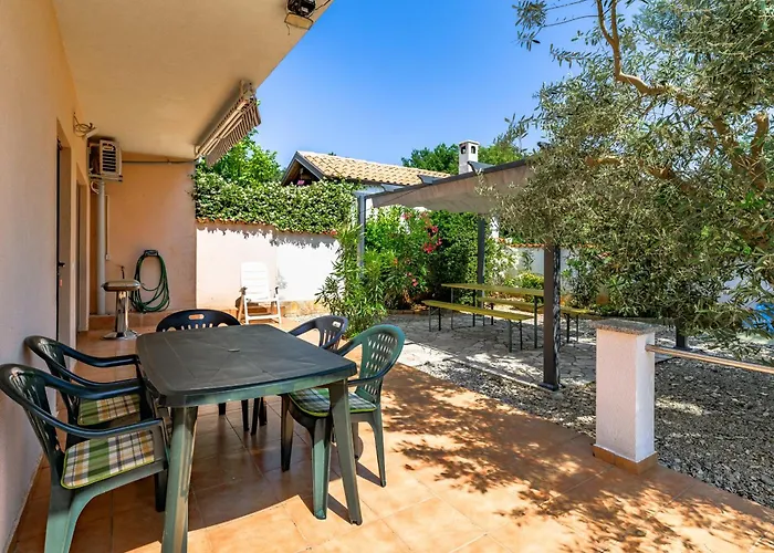 House Monique With Pool Rosini