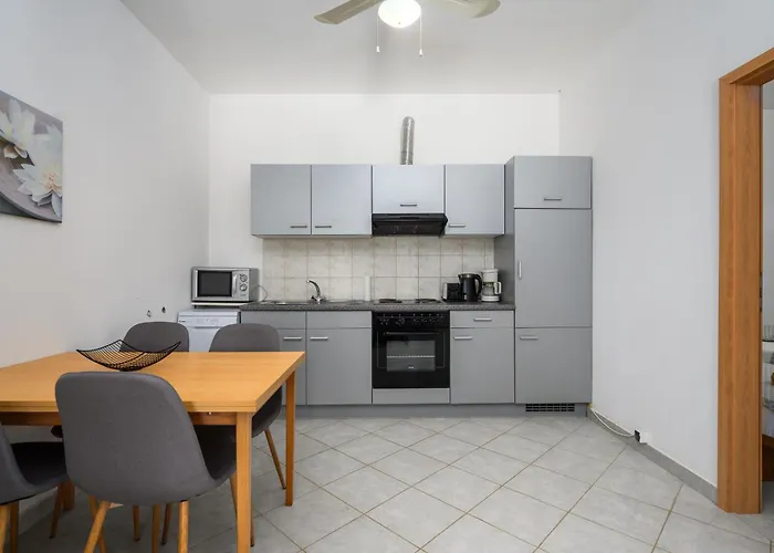 House Monique With Pool Appartamento