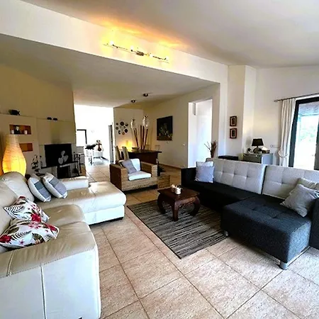 Apartment House Monique *