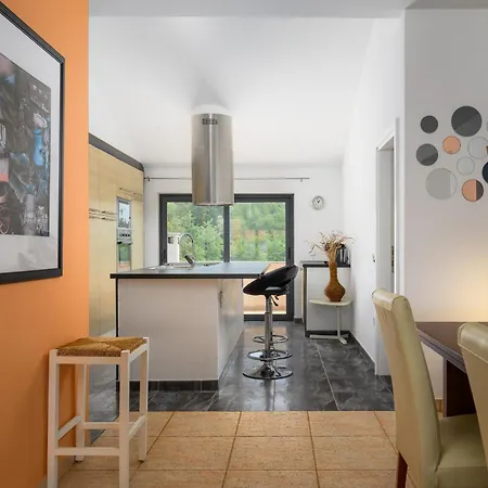 House Monique With Pool *