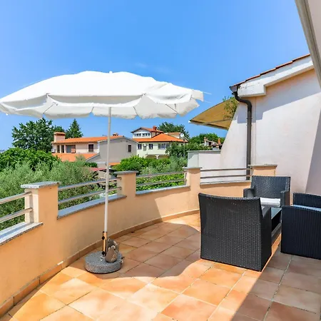 Apartment House Monique With Pool *