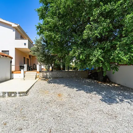 Apartment House Monique With Pool