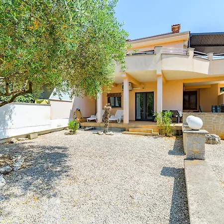 Apartment House Monique With Pool *